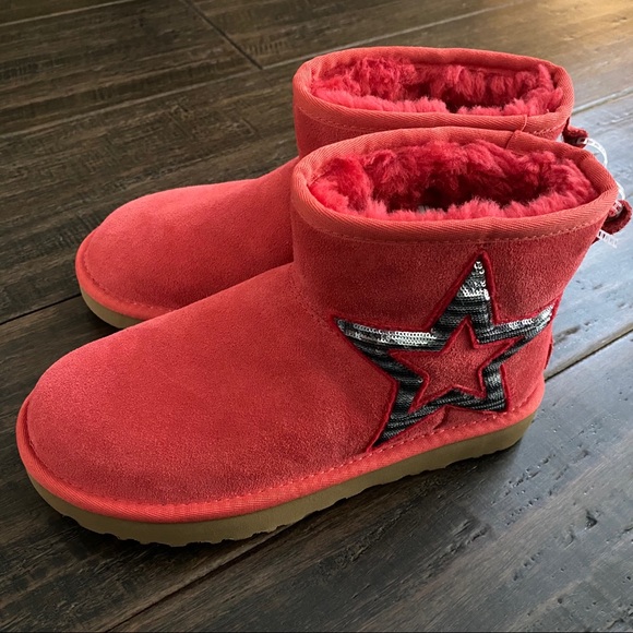 Genuine UGG Women's Classic Mini II Ankle Boots 
5 - Picture 3 of 6